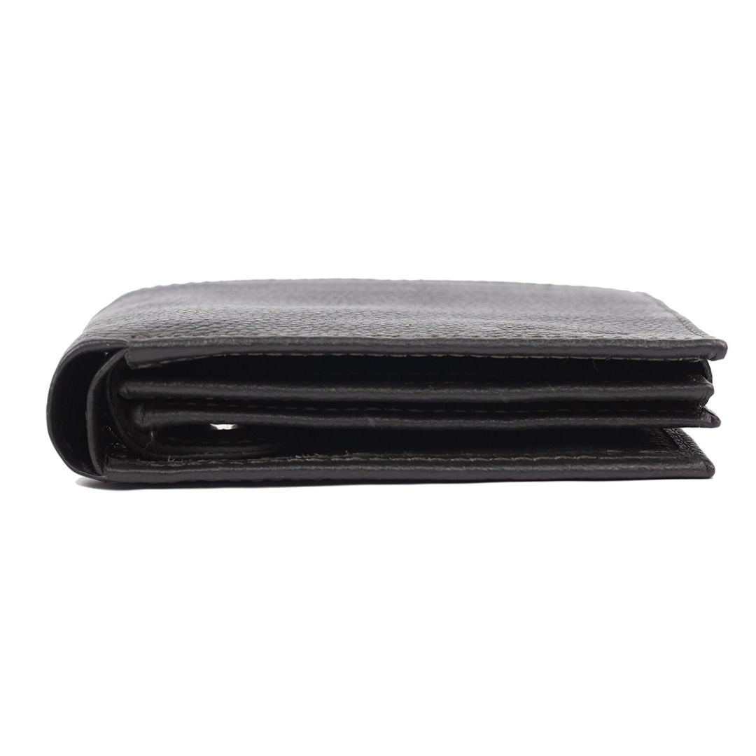 Audacious Black Mild Leather Men Wallet