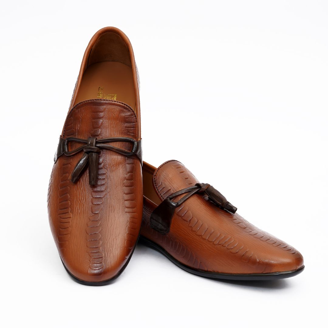 L1-Brown Tussles Loafer