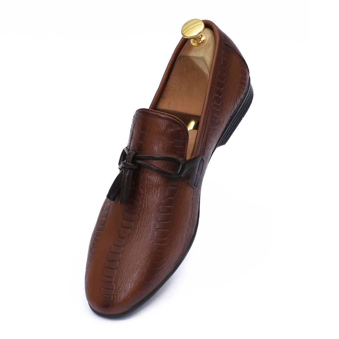 L1-Brown Tussles Loafer