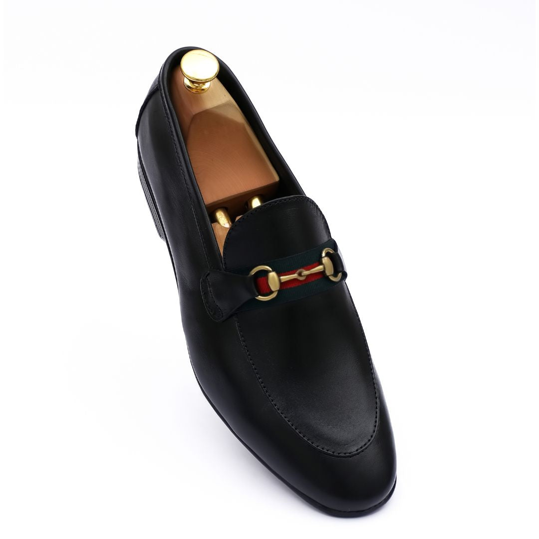 L2-Black Gucci Buckle Loafer